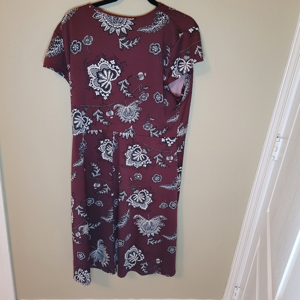 Always Indio brown, white, and black dress. Size 2X. - Picture 3 of 9